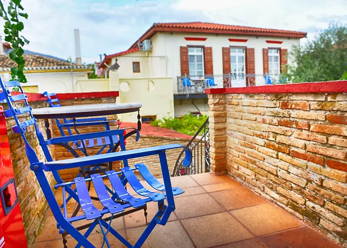 Ganimede Hotel, Hotel Galaxídhion